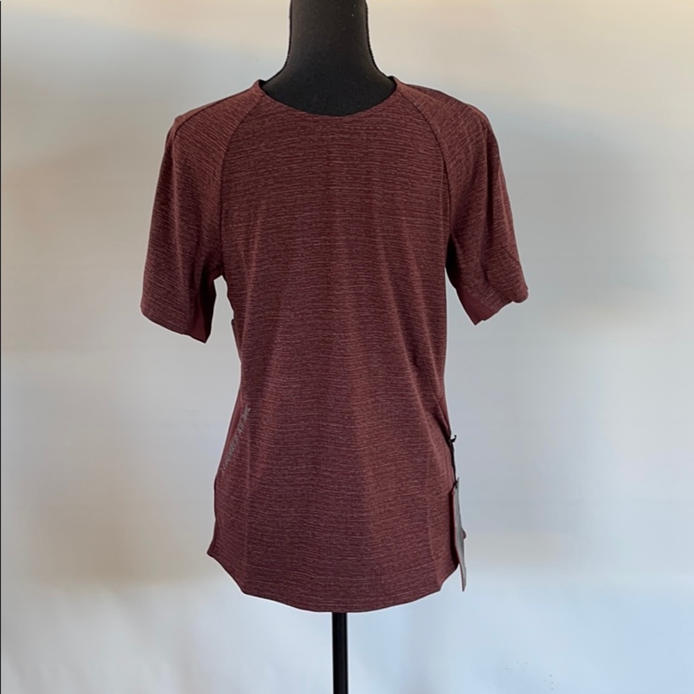 Lululemon x Barry’s stronger as one short sleeve